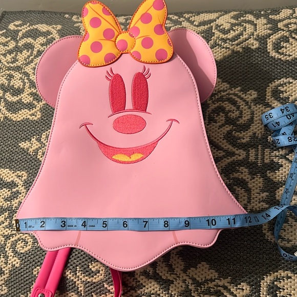 Disney Loungefly Minnie Glow in the Dark Mini Backpack - Picture 13 of 16